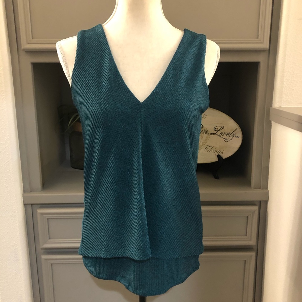 WHBM Top